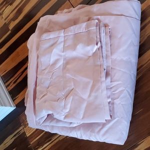 Full/queen flat sheet and pillowcase